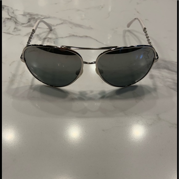 CHANEL Accessories - Chanel White Chain Aviator Sunglasses